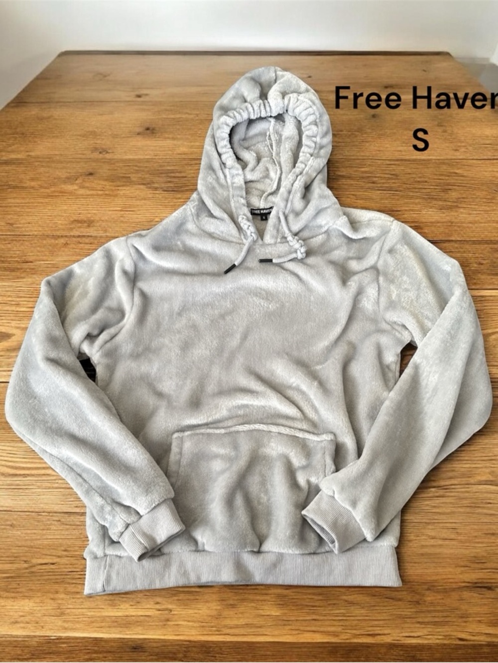 🌸Light Gray Plush Hoodie - Women's Small